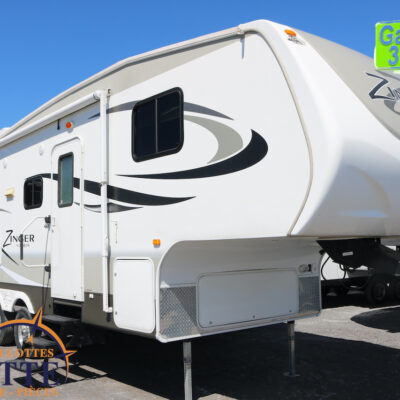 Zinger 25 BH 2014-LM Cossette inc. vr-roulotte-fifth wheel-cargo-arctic wolf -Remote-Clipper-cherokee-grey wolf-wolf pup-kodiak cub-aspen trail-dutchmen-forest river-freedom express select-coachmen-apex nano -Trois-Rivières