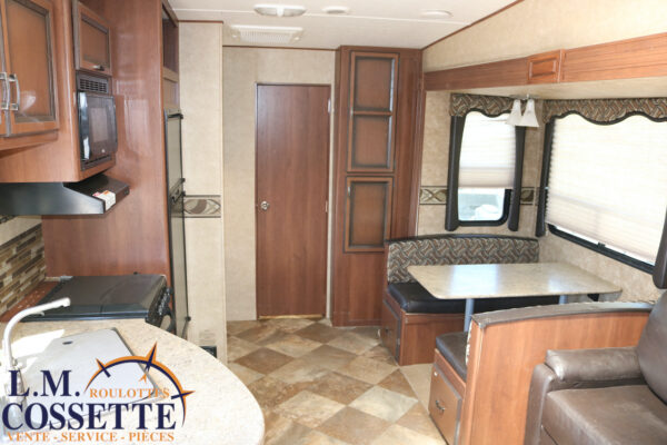 Zinger 25 BH 2014-LM Cossette inc. vr-roulotte-fifth wheel-cargo-arctic wolf -Remote-Clipper-cherokee-grey wolf-wolf pup-kodiak cub-aspen trail-dutchmen-forest river-freedom express select-coachmen-apex nano -Trois-Rivières