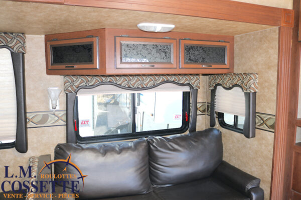 Zinger 25 BH 2014-LM Cossette inc. vr-roulotte-fifth wheel-cargo-arctic wolf -Remote-Clipper-cherokee-grey wolf-wolf pup-kodiak cub-aspen trail-dutchmen-forest river-freedom express select-coachmen-apex nano -Trois-Rivières