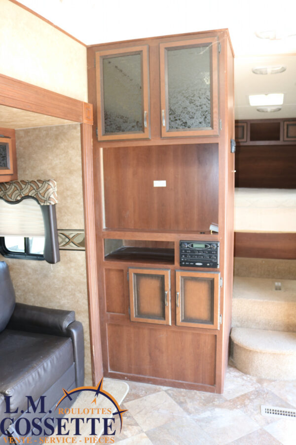Zinger 25 BH 2014-LM Cossette inc. vr-roulotte-fifth wheel-cargo-arctic wolf -Remote-Clipper-cherokee-grey wolf-wolf pup-kodiak cub-aspen trail-dutchmen-forest river-freedom express select-coachmen-apex nano -Trois-Rivières