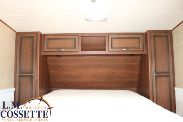 Zinger 25 BH 2014-LM Cossette inc. vr-roulotte-fifth wheel-cargo-arctic wolf -Remote-Clipper-cherokee-grey wolf-wolf pup-kodiak cub-aspen trail-dutchmen-forest river-freedom express select-coachmen-apex nano -Trois-Rivières
