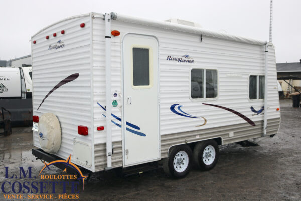 Roadrunner 180 2005-LM Cossette inc. vr-roulotte-fifth wheel-cargo-arctic wolf -Remote-Clipper-cherokee-grey wolf-wolf pup-kodiak cub-aspen trail-dutchmen-forest river-freedom express select-coachmen-apex nano -Trois-Rivières