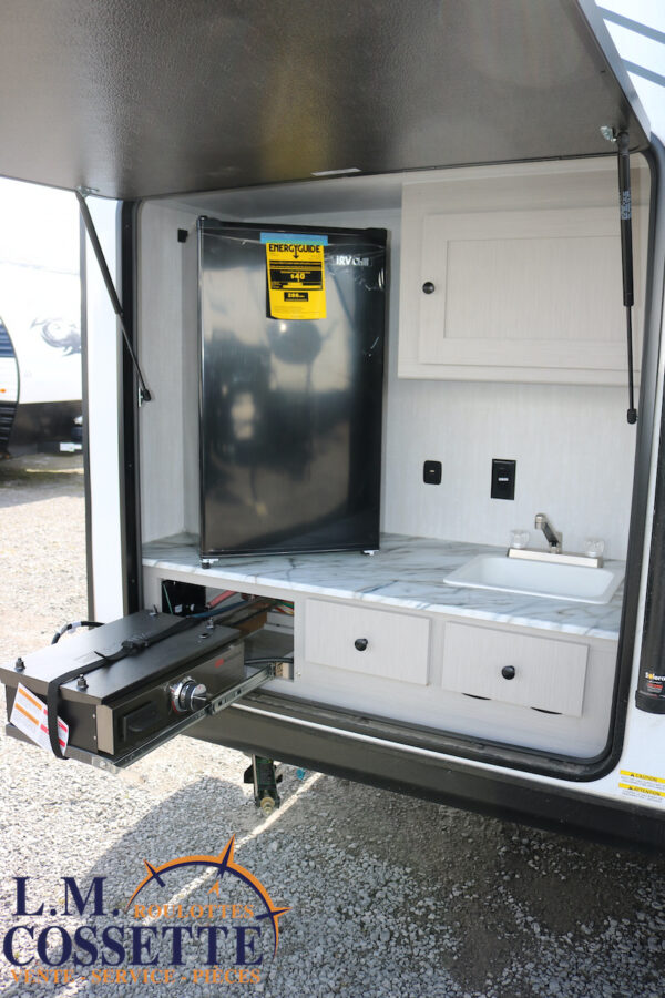 Apex 215 RBK 2025-LM Cossette inc. vr-roulotte-fifth wheel-cargo-arctic wolf -Remote-Clipper-cherokee-grey wolf-wolf pup-kodiak cub-aspen trail-dutchmen-forest river-freedom express select-coachmen-apex nano -Trois-Rivières