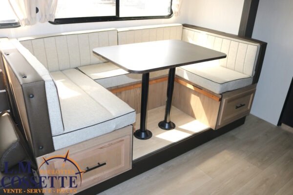 Grey Wolf 26 LK 2025-LM Cossette inc. vr-roulotte-fifth wheel-cargo-arctic wolf -Remote-Clipper-cherokee-grey wolf-wolf pup-kodiak cub-aspen trail-dutchmen-forest river-freedom express select-coachmen-apex nano -Trois-Rivières