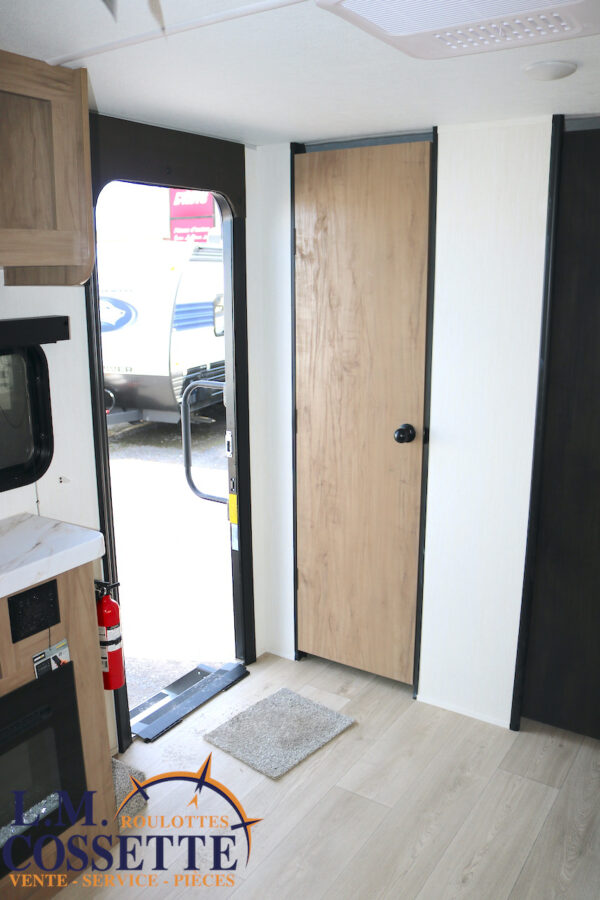Grey Wolf 26 LK 2025-LM Cossette inc. vr-roulotte-fifth wheel-cargo-arctic wolf -Remote-Clipper-cherokee-grey wolf-wolf pup-kodiak cub-aspen trail-dutchmen-forest river-freedom express select-coachmen-apex nano -Trois-Rivières