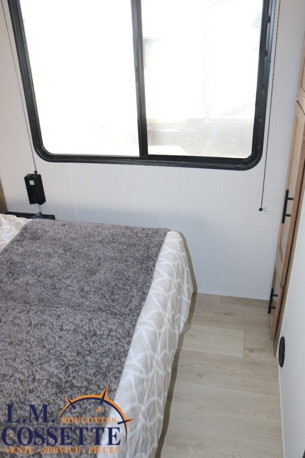 Grey Wolf 26 LK 2025-LM Cossette inc. vr-roulotte-fifth wheel-cargo-arctic wolf -Remote-Clipper-cherokee-grey wolf-wolf pup-kodiak cub-aspen trail-dutchmen-forest river-freedom express select-coachmen-apex nano -Trois-Rivières