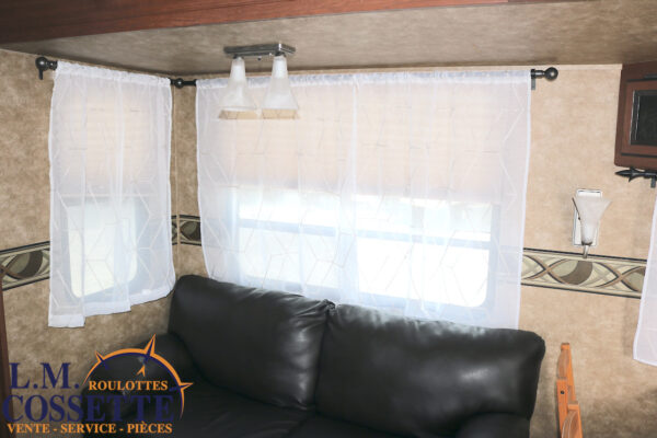 Zinger 31 BH 2014-LM Cossette inc. vr-roulotte-fifth wheel-cargo-arctic wolf -Remote-Clipper-cherokee-grey wolf-wolf pup-kodiak cub-aspen trail-dutchmen-forest river-freedom express select-coachmen-apex nano -Trois-Rivières