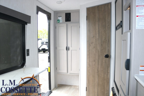 Clipper 16 FB 2025-LM Cossette inc. vr-roulotte-fifth wheel-cargo-arctic wolf -Remote-Clipper-cherokee-grey wolf-wolf pup-kodiak cub-aspen trail-dutchmen-forest river-freedom express select-coachmen-apex nano -Trois-Rivières