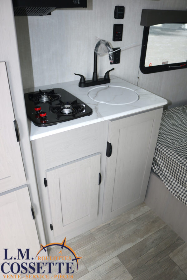 Clipper 16 FB 2025-LM Cossette inc. vr-roulotte-fifth wheel-cargo-arctic wolf -Remote-Clipper-cherokee-grey wolf-wolf pup-kodiak cub-aspen trail-dutchmen-forest river-freedom express select-coachmen-apex nano -Trois-Rivières
