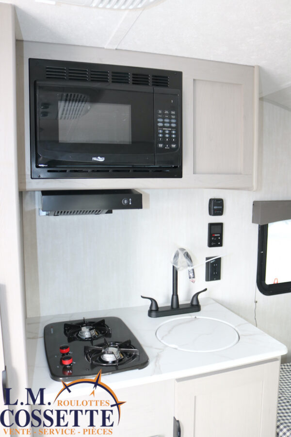 Clipper 16 FB 2025-LM Cossette inc. vr-roulotte-fifth wheel-cargo-arctic wolf -Remote-Clipper-cherokee-grey wolf-wolf pup-kodiak cub-aspen trail-dutchmen-forest river-freedom express select-coachmen-apex nano -Trois-Rivières