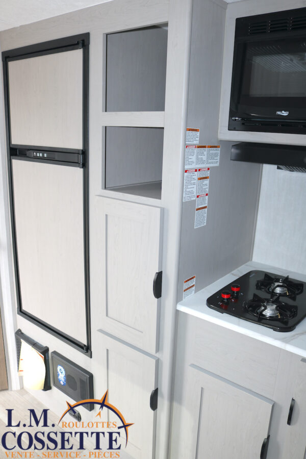 Clipper 16 FB 2025-LM Cossette inc. vr-roulotte-fifth wheel-cargo-arctic wolf -Remote-Clipper-cherokee-grey wolf-wolf pup-kodiak cub-aspen trail-dutchmen-forest river-freedom express select-coachmen-apex nano -Trois-Rivières