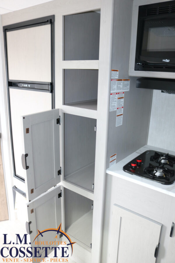 Clipper 16 FB 2025-LM Cossette inc. vr-roulotte-fifth wheel-cargo-arctic wolf -Remote-Clipper-cherokee-grey wolf-wolf pup-kodiak cub-aspen trail-dutchmen-forest river-freedom express select-coachmen-apex nano -Trois-Rivières