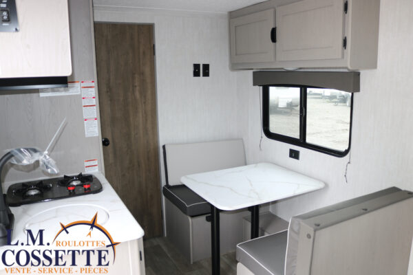Clipper 17 FQ 2025-LM Cossette inc. vr-roulotte-fifth wheel-cargo-arctic wolf -Remote-Clipper-cherokee-grey wolf-wolf pup-kodiak cub-aspen trail-dutchmen-forest river-freedom express select-coachmen-apex nano -Trois-Rivières