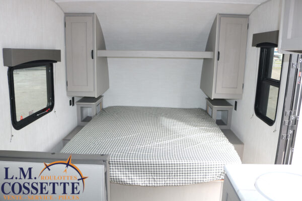 Clipper 17 FQ 2025-LM Cossette inc. vr-roulotte-fifth wheel-cargo-arctic wolf -Remote-Clipper-cherokee-grey wolf-wolf pup-kodiak cub-aspen trail-dutchmen-forest river-freedom express select-coachmen-apex nano -Trois-Rivières