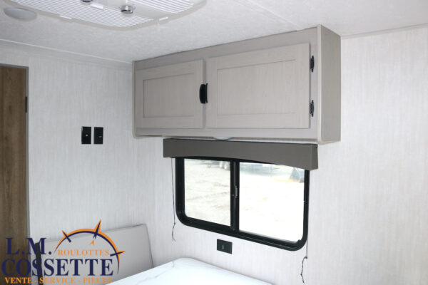 Clipper 17 FQ 2025-LM Cossette inc. vr-roulotte-fifth wheel-cargo-arctic wolf -Remote-Clipper-cherokee-grey wolf-wolf pup-kodiak cub-aspen trail-dutchmen-forest river-freedom express select-coachmen-apex nano -Trois-Rivières