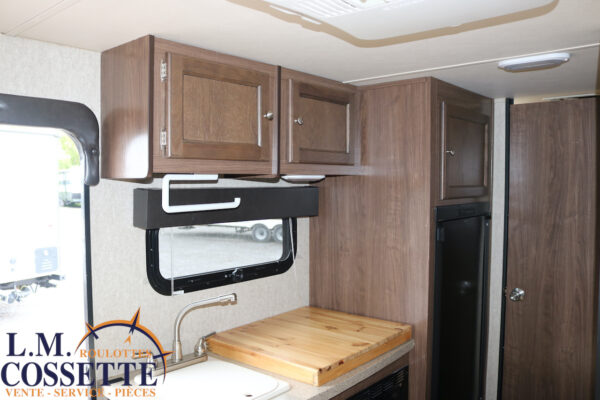 Palomini 177 BH 2016-LM Cossette inc. vr-roulotte-fifth wheel-cargo-arctic wolf -Remote-Clipper-cherokee-grey wolf-wolf pup-kodiak cub-aspen trail-dutchmen-forest river-freedom express select-coachmen-apex nano -Trois-Rivières