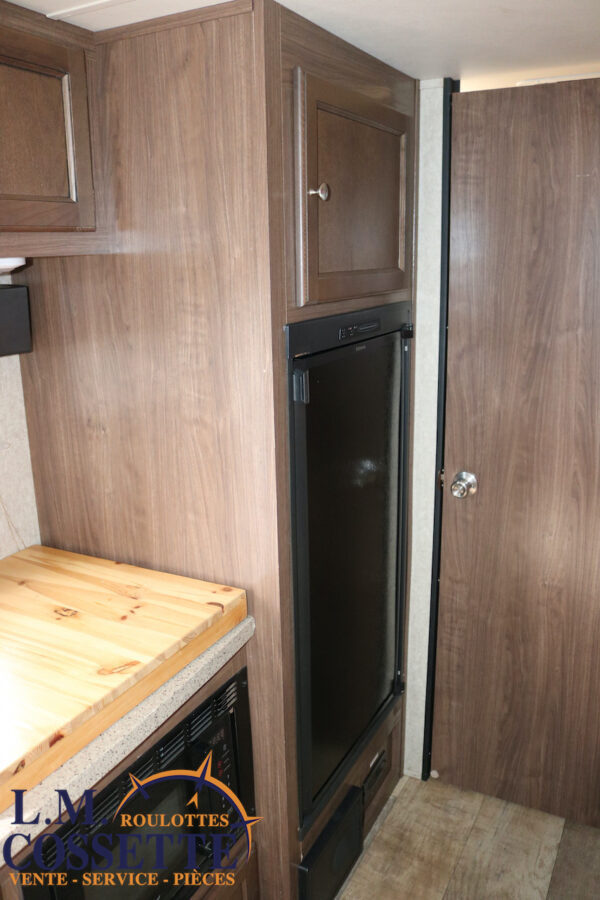 Palomini 177 BH 2016-LM Cossette inc. vr-roulotte-fifth wheel-cargo-arctic wolf -Remote-Clipper-cherokee-grey wolf-wolf pup-kodiak cub-aspen trail-dutchmen-forest river-freedom express select-coachmen-apex nano -Trois-Rivières