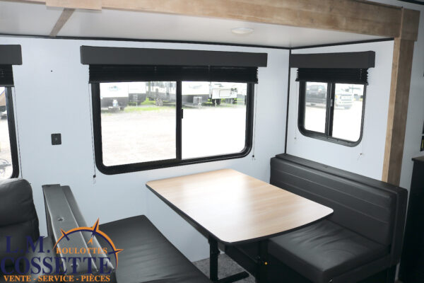 Springdale 266 RL 2022-LM Cossette inc. vr-roulotte-fifth wheel-cargo-arctic wolf -Remote-Clipper-cherokee-grey wolf-wolf pup-kodiak cub-aspen trail-dutchmen-forest river-freedom express select-coachmen-apex nano -Trois-Rivières