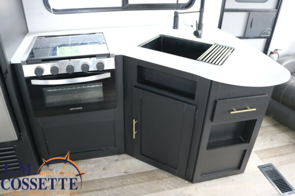 Springdale 266 RL 2022-LM Cossette inc. vr-roulotte-fifth wheel-cargo-arctic wolf -Remote-Clipper-cherokee-grey wolf-wolf pup-kodiak cub-aspen trail-dutchmen-forest river-freedom express select-coachmen-apex nano -Trois-Rivières