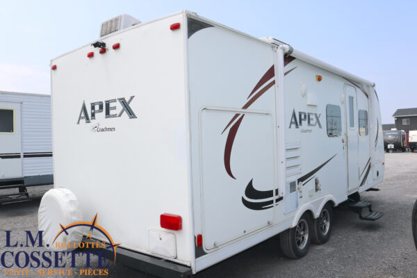 Apex 215 RBK 2012-LM Cossette inc. vr-roulotte-fifth wheel-cargo-arctic wolf -Remote-Clipper-cherokee-grey wolf-wolf pup-kodiak cub-aspen trail-dutchmen-forest river-freedom express select-coachmen-apex nano -Trois-Rivières