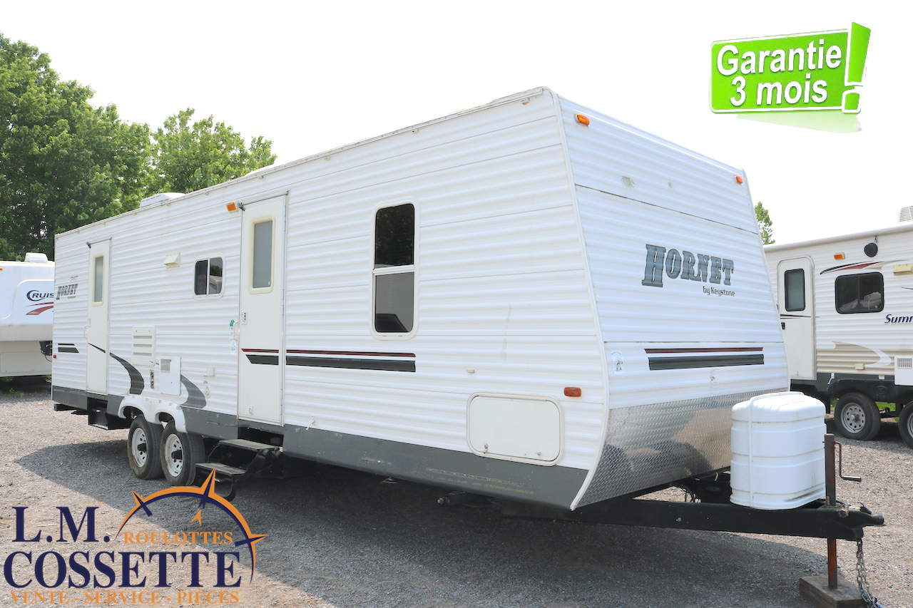 Hornet 29 FBSS 2005-LM Cossette inc. vr-roulotte-fifth wheel-cargo-arctic wolf -Remote-Clipper-cherokee-grey wolf-wolf pup-kodiak cub-aspen trail-dutchmen-forest river-freedom express select-coachmen-apex nano -Trois-Rivières