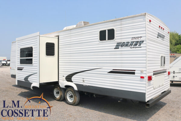 Hornet 29 FBSS 2005-LM Cossette inc. vr-roulotte-fifth wheel-cargo-arctic wolf -Remote-Clipper-cherokee-grey wolf-wolf pup-kodiak cub-aspen trail-dutchmen-forest river-freedom express select-coachmen-apex nano -Trois-Rivières
