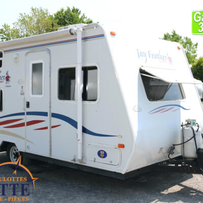 Jay Feather 165 2007-LM Cossette inc. vr-roulotte-fifth wheel-cargo-arctic wolf -Remote-Clipper-cherokee-grey wolf-wolf pup-kodiak cub-aspen trail-dutchmen-forest river-freedom express select-coachmen-apex nano -Trois-Rivières