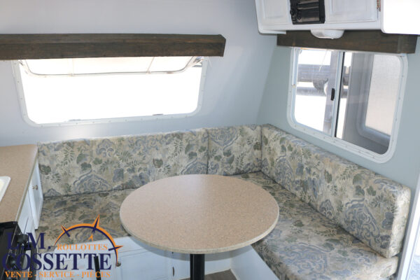 Jay Feather 165 2007-LM Cossette inc. vr-roulotte-fifth wheel-cargo-arctic wolf -Remote-Clipper-cherokee-grey wolf-wolf pup-kodiak cub-aspen trail-dutchmen-forest river-freedom express select-coachmen-apex nano -Trois-Rivières