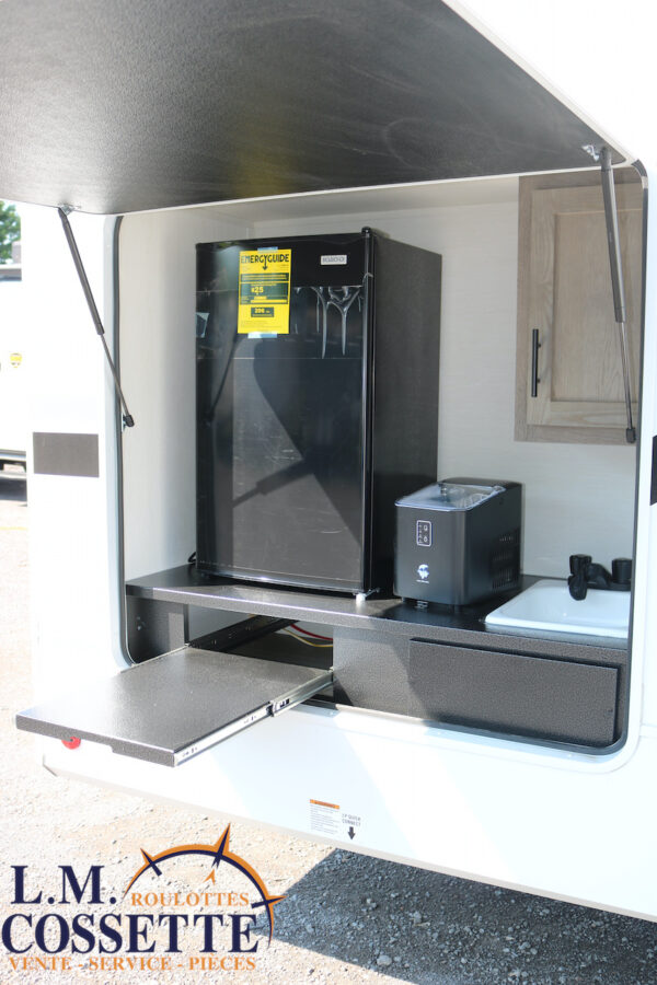 Arctic Wolf 331 BH 2026-LM Cossette inc. vr-roulotte-fifth wheel-cargo-arctic wolf -Remote-Clipper-cherokee-grey wolf-wolf pup-kodiak cub-aspen trail-dutchmen-forest river-freedom express select-coachmen-apex nano -Trois-Rivières