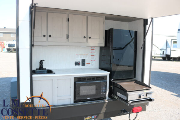 Clipper 13000 ROK 2025-LM Cossette inc. vr-roulotte-fifth wheel-cargo-arctic wolf -Remote-Clipper-cherokee-grey wolf-wolf pup-kodiak cub-aspen trail-dutchmen-forest river-freedom express select-coachmen-apex nano -Trois-Rivières