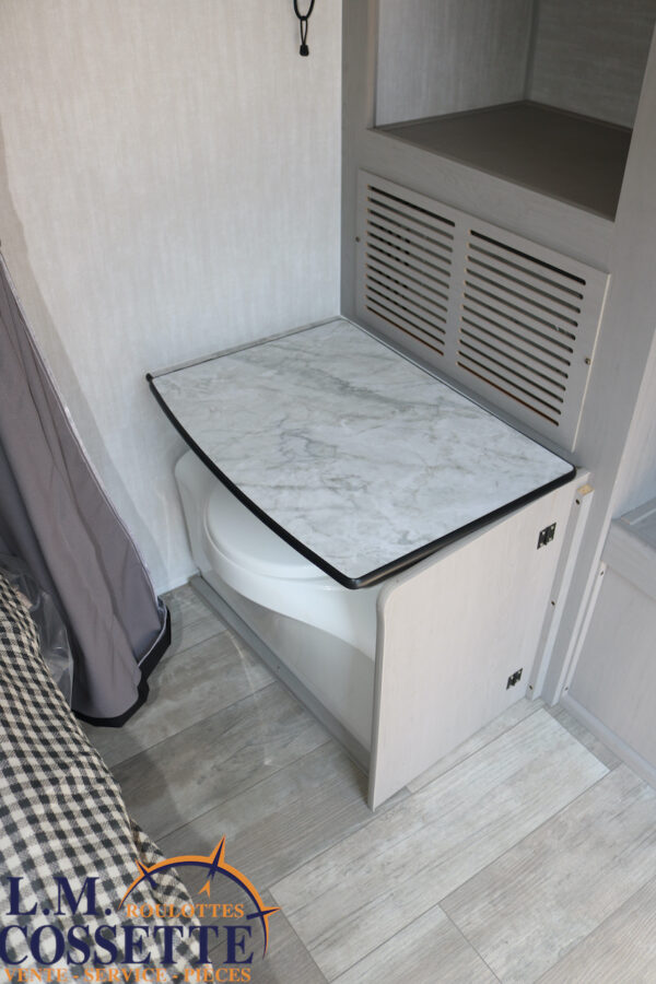 Clipper 13000 ROK 2025-LM Cossette inc. vr-roulotte-fifth wheel-cargo-arctic wolf -Remote-Clipper-cherokee-grey wolf-wolf pup-kodiak cub-aspen trail-dutchmen-forest river-freedom express select-coachmen-apex nano -Trois-Rivières