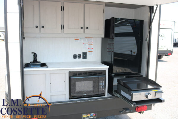 Clipper 12000 ROK 2025-LM Cossette inc. vr-roulotte-fifth wheel-cargo-arctic wolf -Remote-Clipper-cherokee-grey wolf-wolf pup-kodiak cub-aspen trail-dutchmen-forest river-freedom express select-coachmen-apex nano -Trois-Rivières