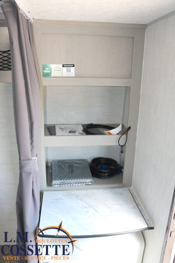 Clipper 12000 ROK 2025-LM Cossette inc. vr-roulotte-fifth wheel-cargo-arctic wolf -Remote-Clipper-cherokee-grey wolf-wolf pup-kodiak cub-aspen trail-dutchmen-forest river-freedom express select-coachmen-apex nano -Trois-Rivières
