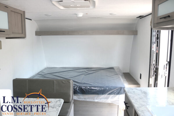 Aspen Trail 17 BH 2026-LM Cossette inc. vr-roulotte-fifth wheel-cargo-arctic wolf -Remote-Clipper-cherokee-grey wolf-wolf pup-kodiak cub-aspen trail-dutchmen-forest river-freedom express select-coachmen-apex nano -Trois-Rivières