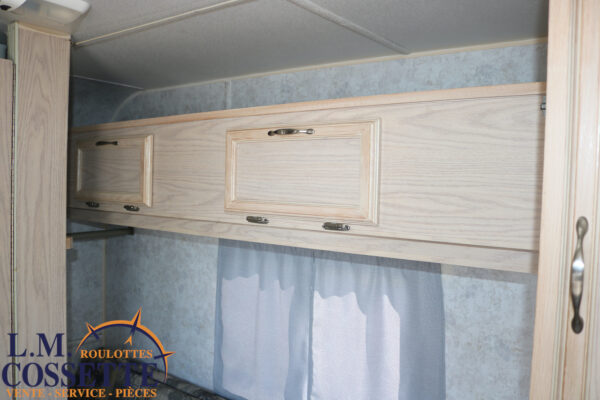 Prolite Profil 2008-LM Cossette inc. vr-roulotte-fifth wheel-cargo-arctic wolf -Remote-Clipper-cherokee-grey wolf-wolf pup-kodiak cub-aspen trail-dutchmen-forest river-freedom express select-coachmen-apex nano -Trois-Rivières