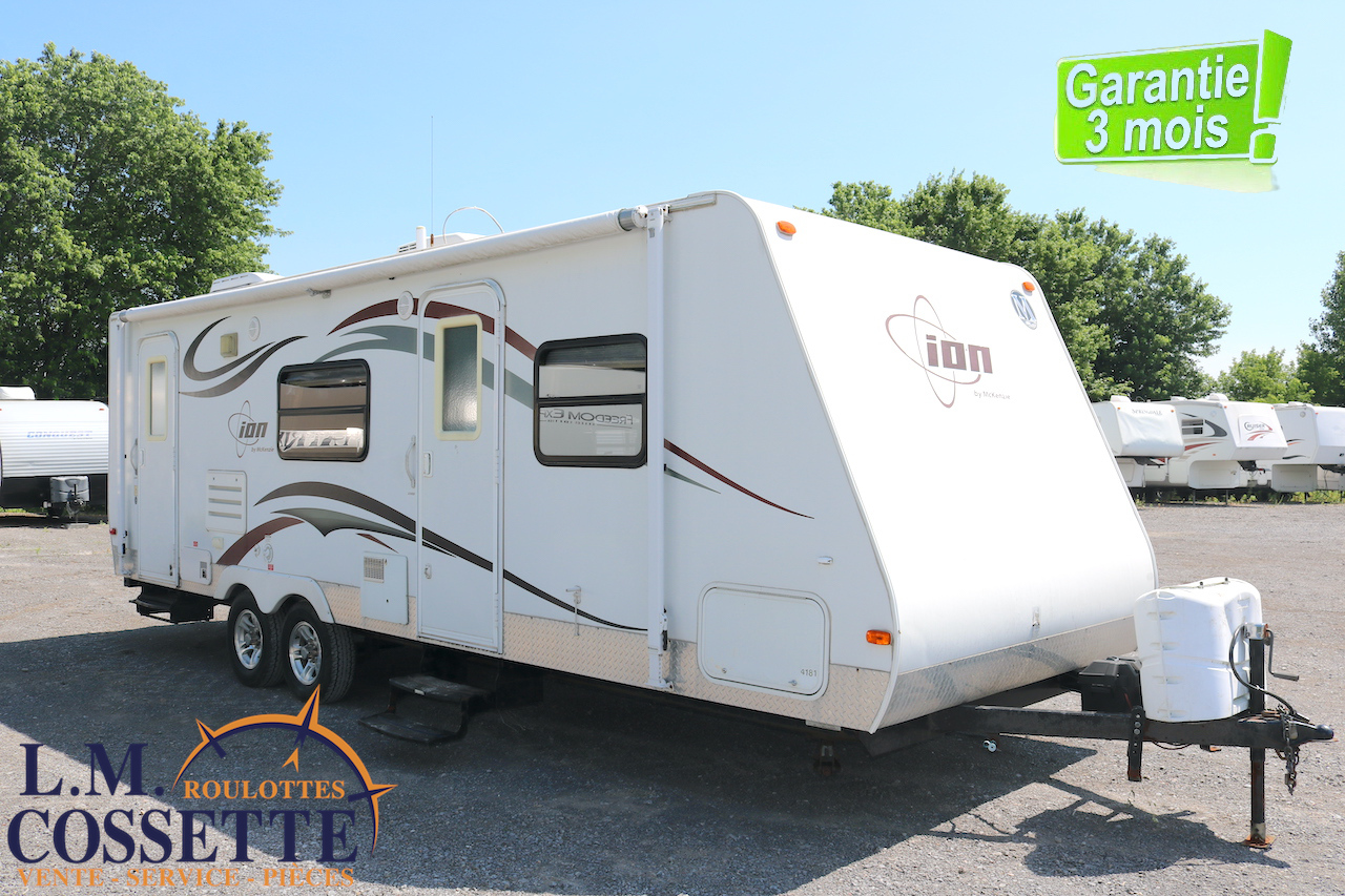 Ion 258 RB 2011-LM Cossette inc. vr-roulotte-fifth wheel-cargo-arctic wolf -Remote-Clipper-cherokee-grey wolf-wolf pup-kodiak cub-aspen trail-dutchmen-forest river-freedom express select-coachmen-apex nano -Trois-Rivières