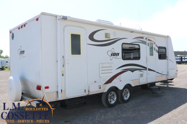 Ion 258 RB 2011-LM Cossette inc. vr-roulotte-fifth wheel-cargo-arctic wolf -Remote-Clipper-cherokee-grey wolf-wolf pup-kodiak cub-aspen trail-dutchmen-forest river-freedom express select-coachmen-apex nano -Trois-Rivières