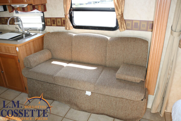 Ion 258 RB 2011-LM Cossette inc. vr-roulotte-fifth wheel-cargo-arctic wolf -Remote-Clipper-cherokee-grey wolf-wolf pup-kodiak cub-aspen trail-dutchmen-forest river-freedom express select-coachmen-apex nano -Trois-Rivières