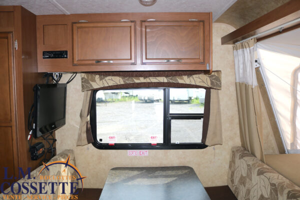 Travelstar 187 TB 2012-LM Cossette inc. vr-roulotte-fifth wheel-cargo-arctic wolf -Remote-Clipper-cherokee-grey wolf-wolf pup-kodiak cub-aspen trail-dutchmen-forest river-freedom express select-coachmen-apex nano -Trois-Rivières