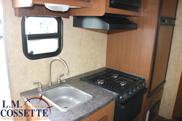 Travelstar 187 TB 2012-LM Cossette inc. vr-roulotte-fifth wheel-cargo-arctic wolf -Remote-Clipper-cherokee-grey wolf-wolf pup-kodiak cub-aspen trail-dutchmen-forest river-freedom express select-coachmen-apex nano -Trois-Rivières