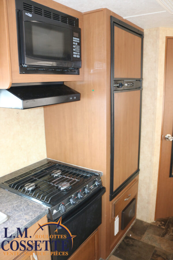 Travelstar 187 TB 2012-LM Cossette inc. vr-roulotte-fifth wheel-cargo-arctic wolf -Remote-Clipper-cherokee-grey wolf-wolf pup-kodiak cub-aspen trail-dutchmen-forest river-freedom express select-coachmen-apex nano -Trois-Rivières