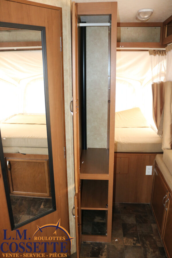 Travelstar 187 TB 2012-LM Cossette inc. vr-roulotte-fifth wheel-cargo-arctic wolf -Remote-Clipper-cherokee-grey wolf-wolf pup-kodiak cub-aspen trail-dutchmen-forest river-freedom express select-coachmen-apex nano -Trois-Rivières