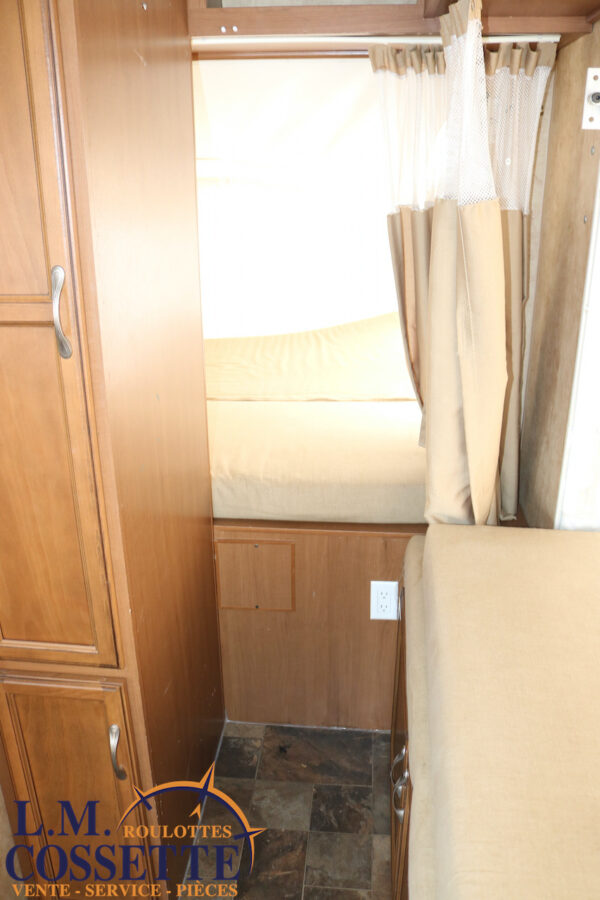 Travelstar 187 TB 2012-LM Cossette inc. vr-roulotte-fifth wheel-cargo-arctic wolf -Remote-Clipper-cherokee-grey wolf-wolf pup-kodiak cub-aspen trail-dutchmen-forest river-freedom express select-coachmen-apex nano -Trois-Rivières
