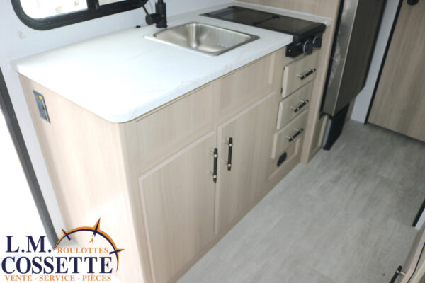 Kodiak 178 BHS 2026-LM Cossette inc. vr-roulotte-fifth wheel-cargo-arctic wolf -Remote-Clipper-cherokee-grey wolf-wolf pup-kodiak cub-aspen trail-dutchmen-forest river-freedom express select-coachmen-apex nano -Trois-Rivières