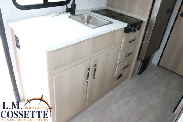 Kodiak 178 BHS 2026-LM Cossette inc. vr-roulotte-fifth wheel-cargo-arctic wolf -Remote-Clipper-cherokee-grey wolf-wolf pup-kodiak cub-aspen trail-dutchmen-forest river-freedom express select-coachmen-apex nano -Trois-Rivières