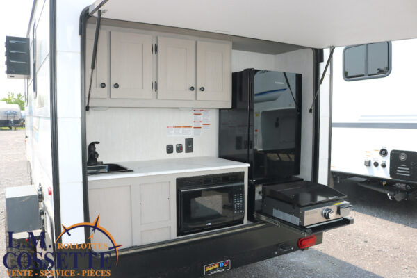 Clipper 12000 ROK 2025-LM Cossette inc. vr-roulotte-fifth wheel-cargo-arctic wolf -Remote-Clipper-cherokee-grey wolf-wolf pup-kodiak cub-aspen trail-dutchmen-forest river-freedom express select-coachmen-apex nano -Trois-Rivières