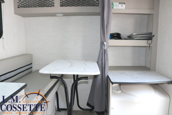 Clipper 12000 ROK 2025-LM Cossette inc. vr-roulotte-fifth wheel-cargo-arctic wolf -Remote-Clipper-cherokee-grey wolf-wolf pup-kodiak cub-aspen trail-dutchmen-forest river-freedom express select-coachmen-apex nano -Trois-Rivières