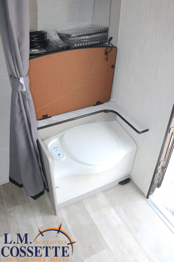 Clipper 12000 ROK 2025-LM Cossette inc. vr-roulotte-fifth wheel-cargo-arctic wolf -Remote-Clipper-cherokee-grey wolf-wolf pup-kodiak cub-aspen trail-dutchmen-forest river-freedom express select-coachmen-apex nano -Trois-Rivières