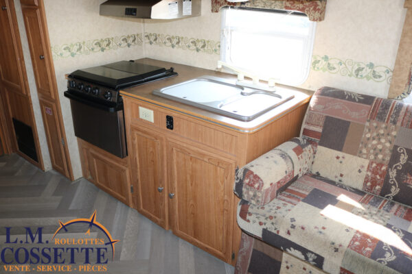 Trail Sport 27 QBSS 2007-LM Cossette inc. vr-roulotte-fifth wheel-cargo-arctic wolf -Remote-Clipper-cherokee-grey wolf-wolf pup-kodiak cub-aspen trail-dutchmen-forest river-freedom express select-coachmen-apex nano -Trois-Rivières