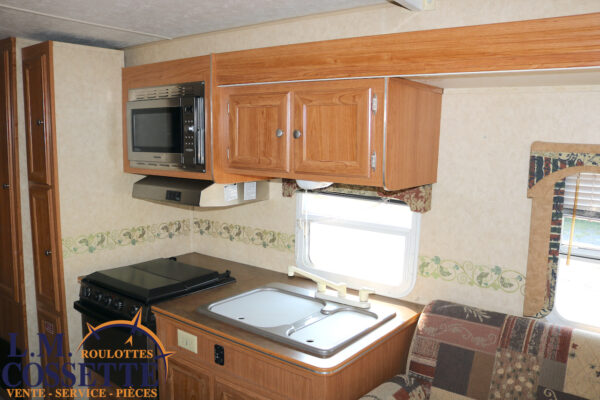 Trail Sport 27 QBSS 2007-LM Cossette inc. vr-roulotte-fifth wheel-cargo-arctic wolf -Remote-Clipper-cherokee-grey wolf-wolf pup-kodiak cub-aspen trail-dutchmen-forest river-freedom express select-coachmen-apex nano -Trois-Rivières